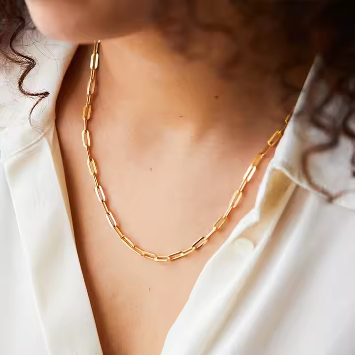 LIVIA Chain Halskette